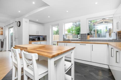 796 Sidcup Road, London, SE9 3NS