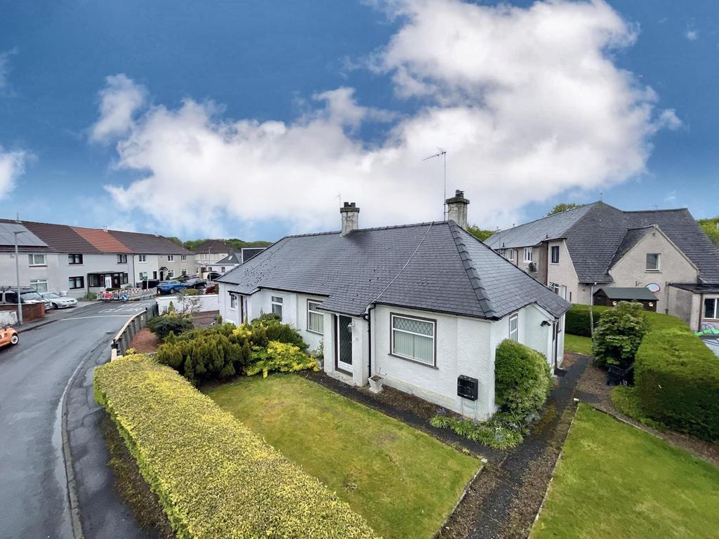 2 Eastern Crescent, Kilbirnie 2 bed semidetached bungalow £85,000