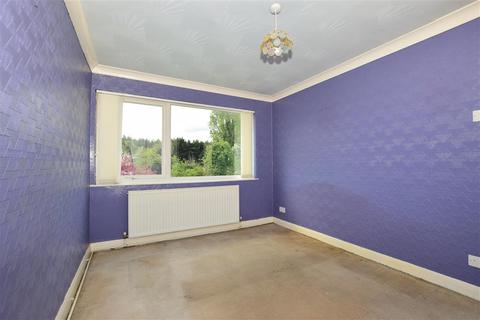 90 Vale Road, Northfleet, Gravesend, DA11 8DA