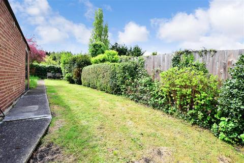 90 Vale Road, Northfleet, Gravesend, DA11 8DA