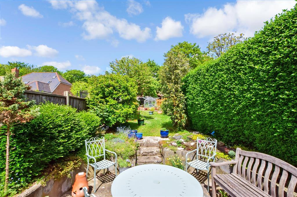 Lower Road, Havant, Hampshire 3 bed character property £390,000
