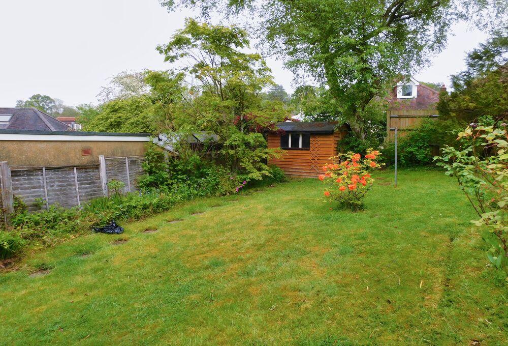 Ashdene Road, Ashurst, Southampton SO40 2 bed detached bungalow £400,000