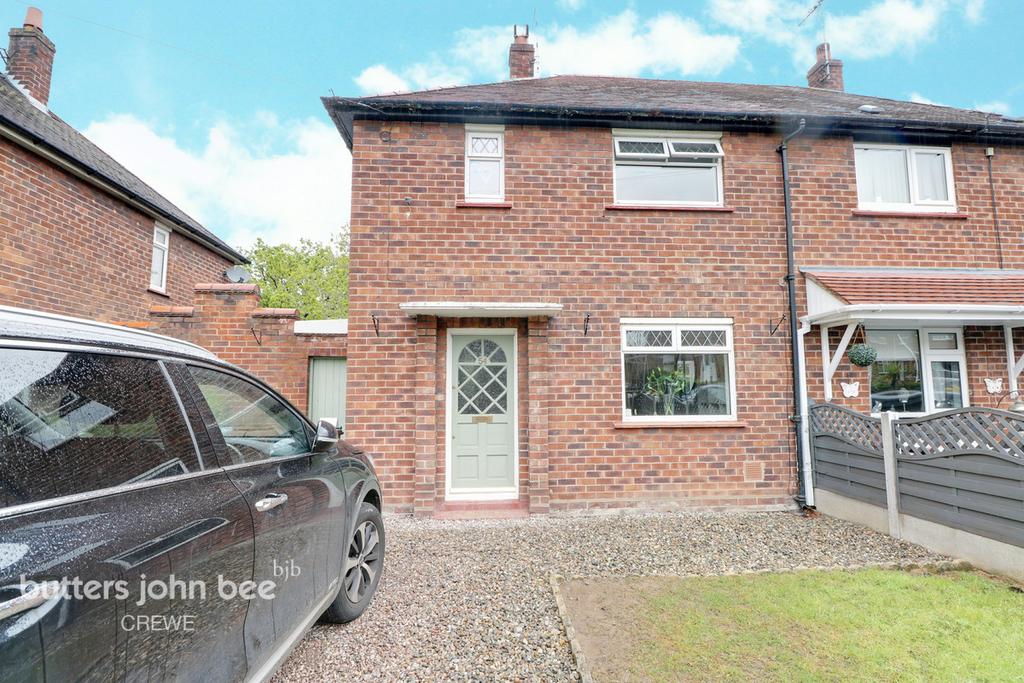 Ravenscroft Road Crewe 2 Bed Semi Detached House £140 000