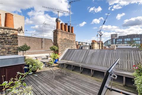 4 bedroom terraced house to rent, D'arblay Street, London, W1F