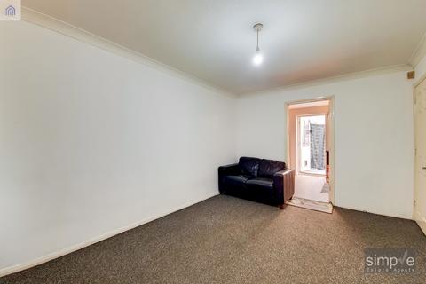 13 Blisworth Close, Hayes, UB4 9RF