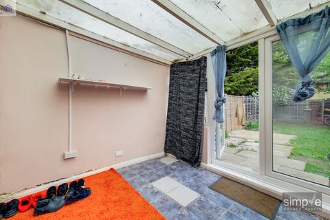 13 Blisworth Close, Hayes, UB4 9RF
