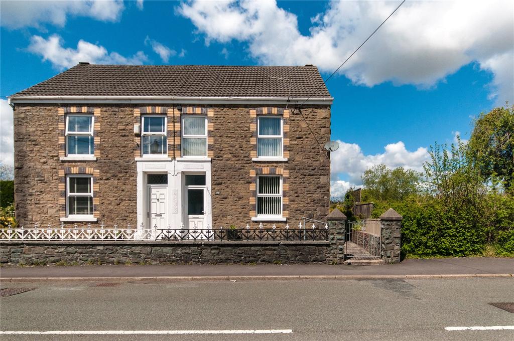 Brecon Road, Ystradgynlais, Swansea, SA9 3 bed semidetached house £149,950