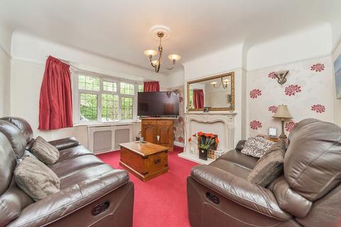 104 Worcester Park Road, Worcester Park, KT4 7QE