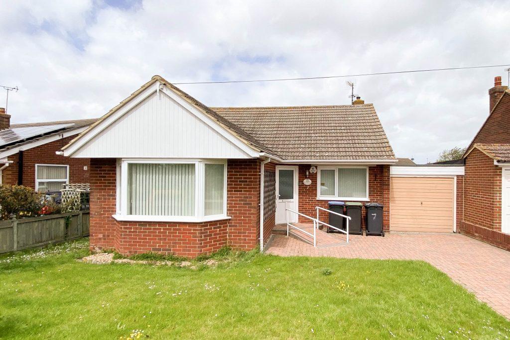 Lane, Herne Bay 2 bed detached bungalow £360,000