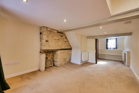 3 bedroom apartment to rent, Cricklade Street, CIRENCESTER