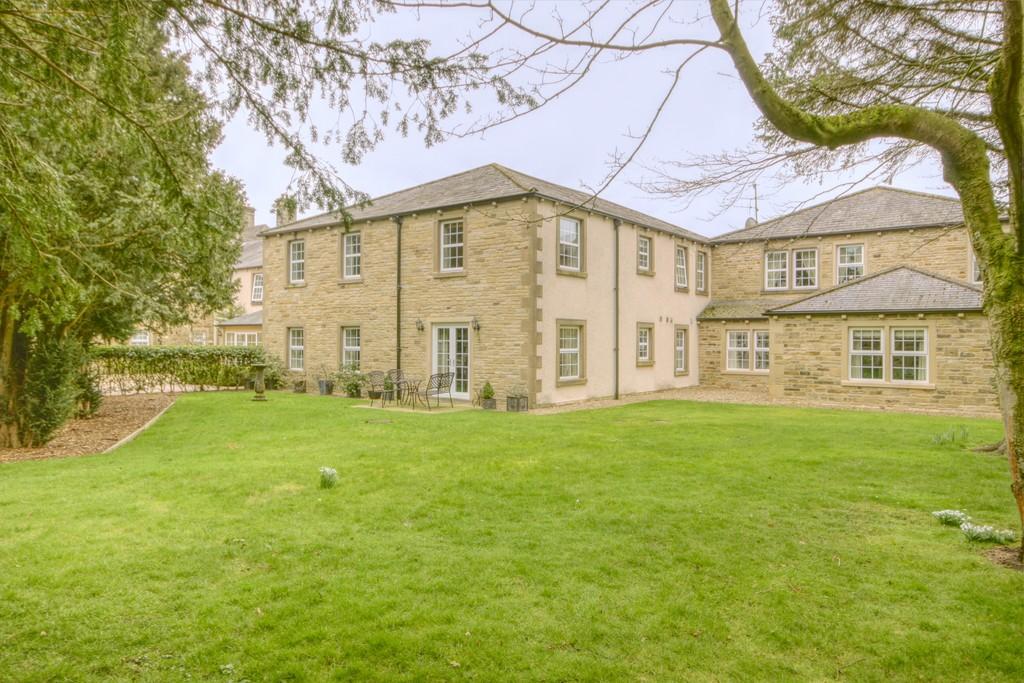 Gargrave House 2 bed apartment £250,000