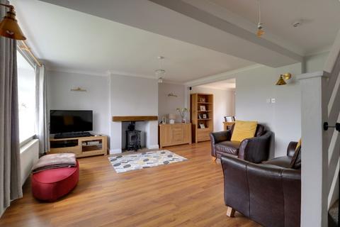 1 Meadow Close, Colsterworth, Grantham, NG33 5HS