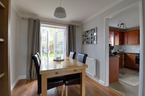 1 Meadow Close, Colsterworth, Grantham, NG33 5HS