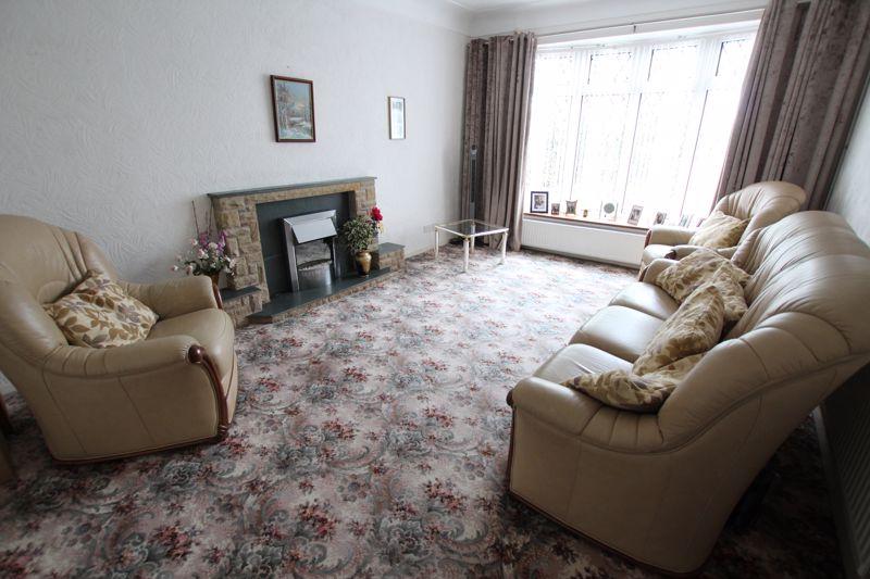 Gleneagles Road, Great Sutton 2 bed detached bungalow £249,995