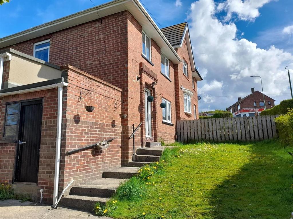 Chaytor Road, Bridgehill, Consett 3 bed semidetached house £115,000