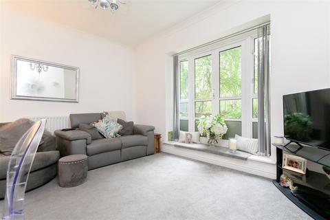 Flat 5, Mary Macarthur House Warley Street, London, E2 0QD