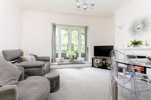 Flat 5, Mary Macarthur House Warley Street, London, E2 0QD