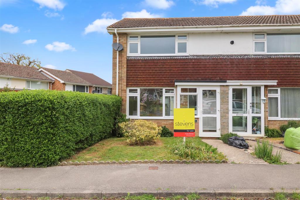 Farne Close, Hailsham 2 bed end of terrace house £250,000