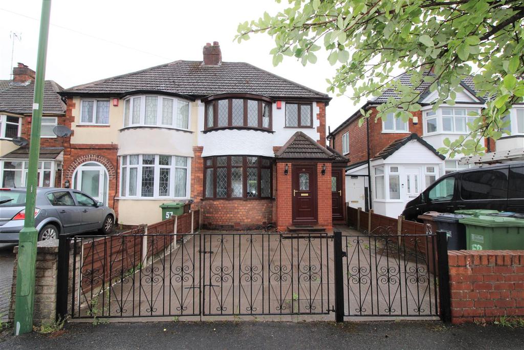 Wellsford Avenue, Solihull 3 bed semidetached house £240,000