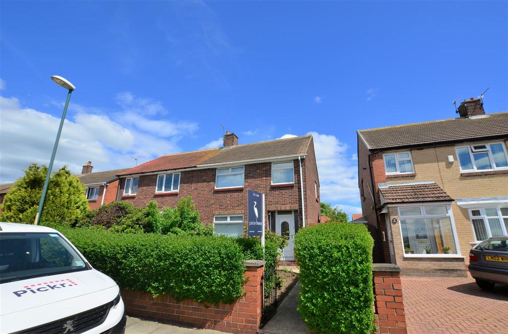 Parry Drive, Whitburn, Sunderland 3 bed semidetached house £169,950