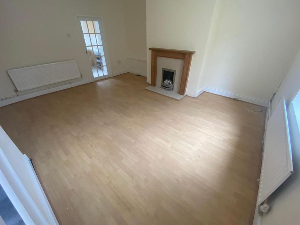 Mary Street, Blaydon Burn... 2 bed terraced house £500 pcm (£115 pw)