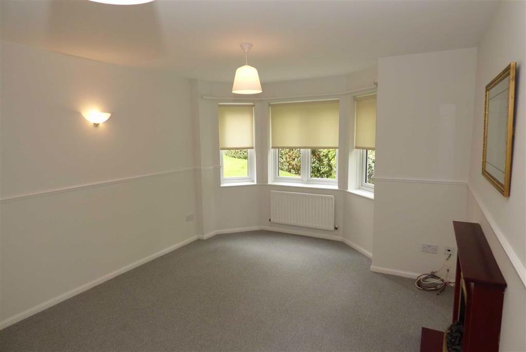 Carnoustie Court, Monkseaton, Tyne And Wear 2 bed flat £650 pcm (£150 pw)
