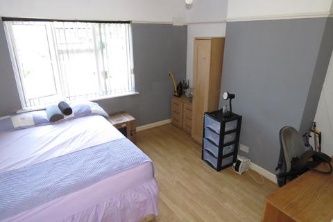 30 Bushmore Road, Hall Green, Birmingham, B28 9QX