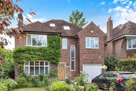 32 Parkgate, London, SE3 9XF