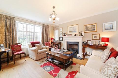 32 Parkgate, London, SE3 9XF