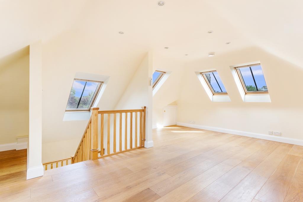 PARKGATE Attic room