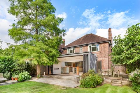 32 Parkgate, London, SE3 9XF