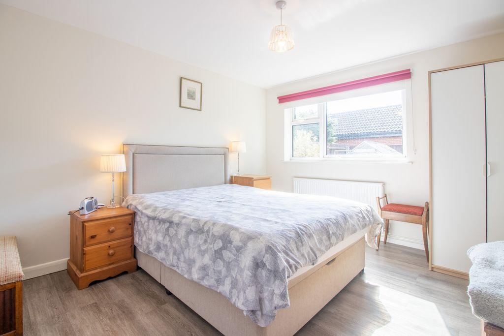 Bedroom 1 (Double)