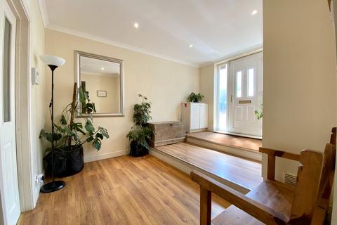 6 Rydal Drive, Bexleyheath, DA7 5EE