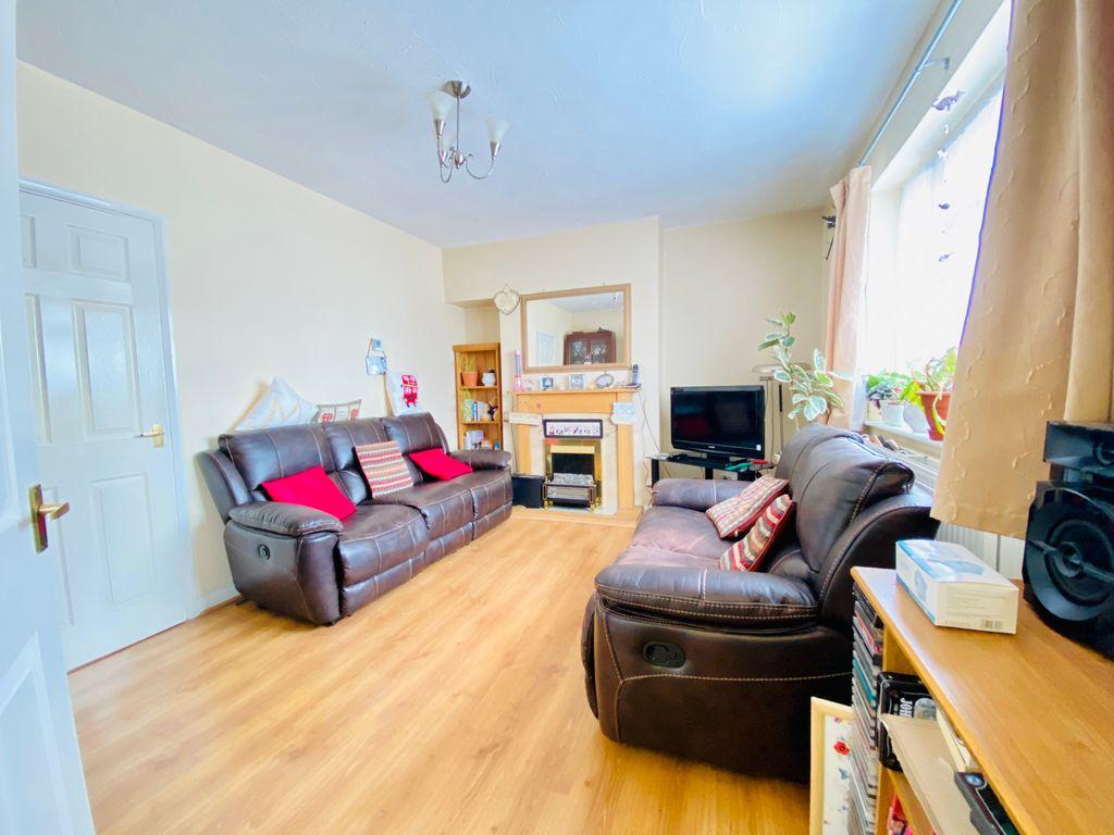 Hudson Road, Bexleyheath DA7 4PG 2 bed terraced house £350,000