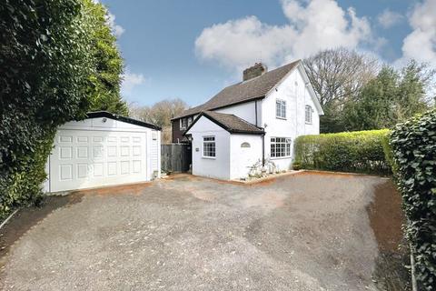 Anneth Lowan Cottage Warren Road, Chelsfield, Orpington, BR6 6ER