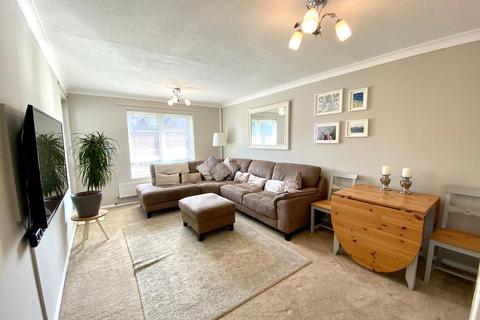 2 Garden Row, Northfleet, Gravesend, DA11 7JP