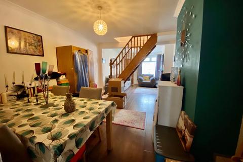 6 East Road, Welling, DA16 3DT