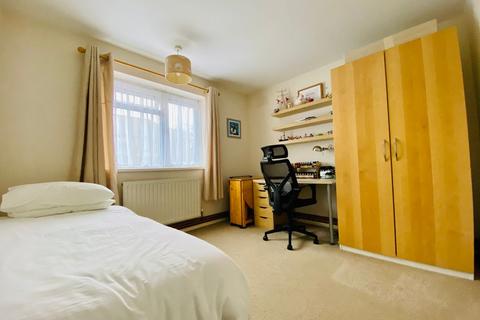 28 Bristow Road, Bexleyheath, DA7 4QA