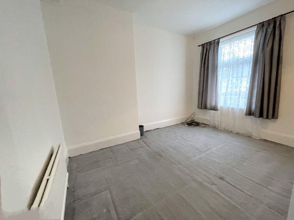 Bedroom 2 (Double)