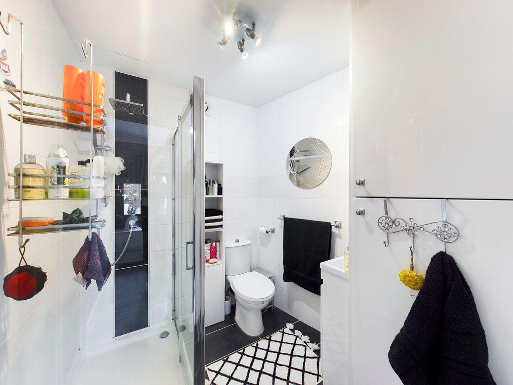 Ensuite to Bed 4