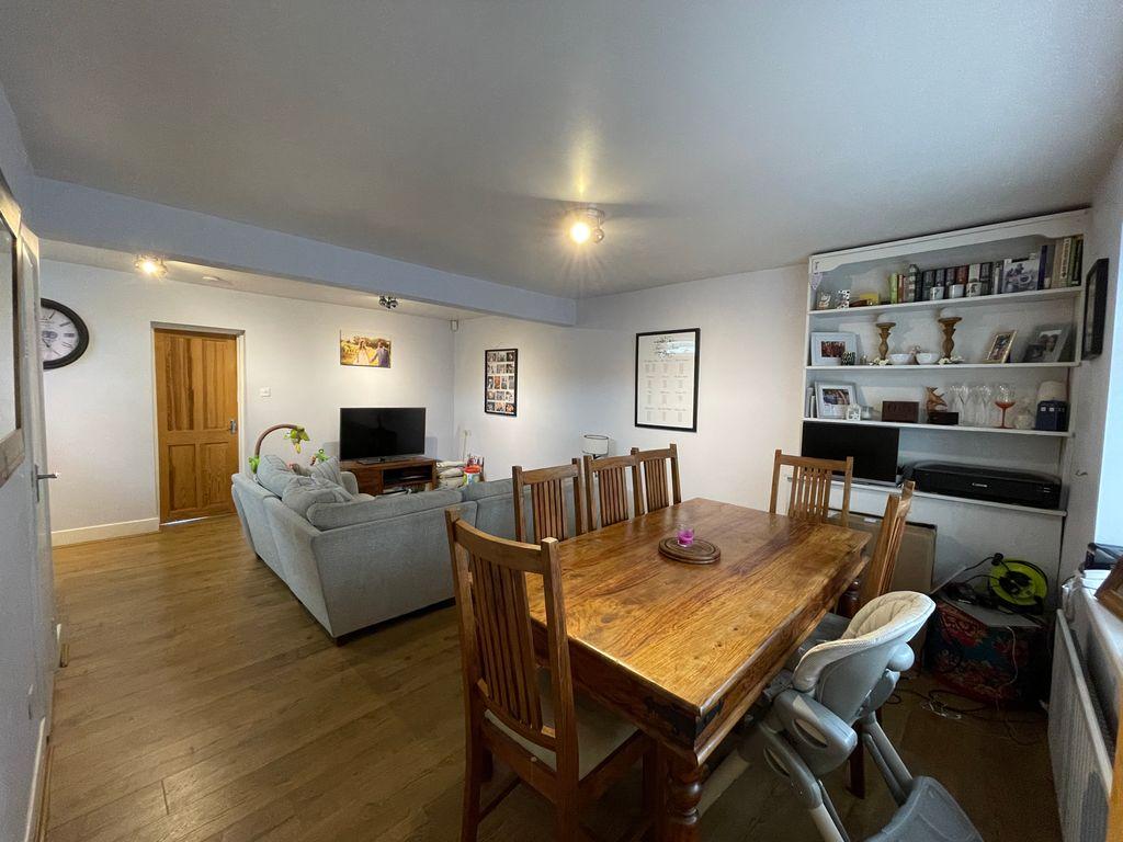 Stapley Road, Belvedere DA17 5JS 2 bed end of terrace house £315,000