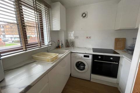 370 Frobisher Road, Erith, DA8 2PX