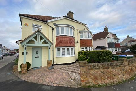 9 Tenby Road, Welling, DA16 1EN