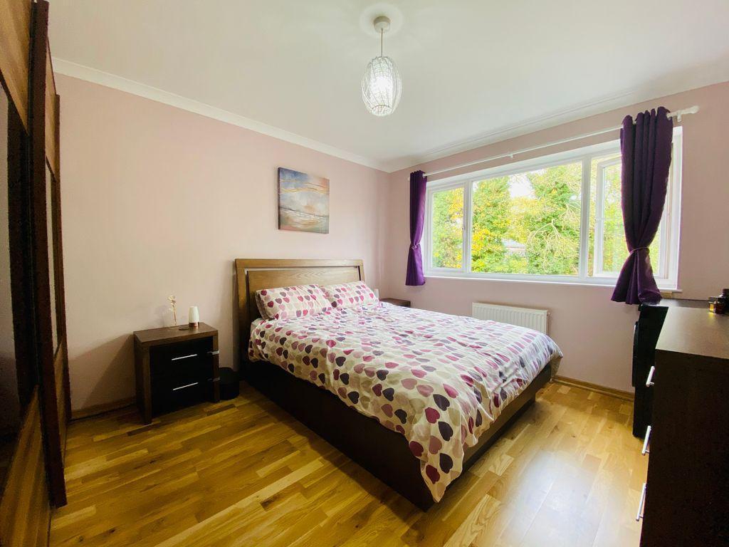 Bedroom 1 (Double)