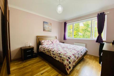 63 Standard Road, Bexleyheath, DA6 8DR