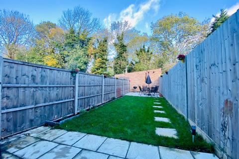 63 Standard Road, Bexleyheath, DA6 8DR