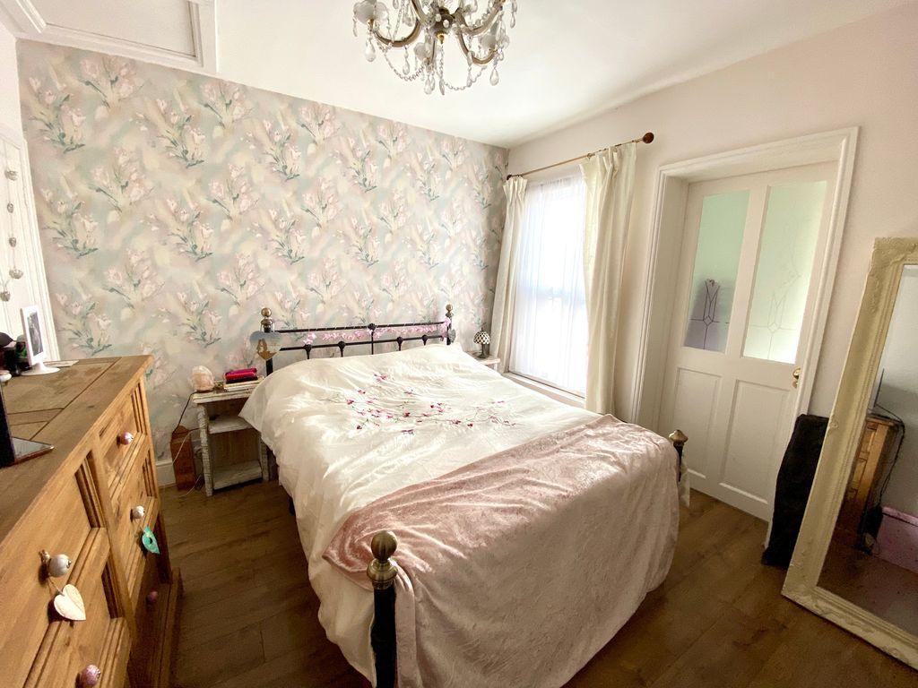 Bedroom 2 (Double)