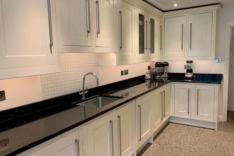 102 Oaklands Road, Bexleyheath, DA6 7AL