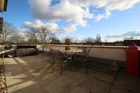 13 Talehangers Close, Bexleyheath, DA6 8AE