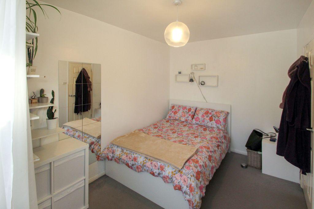 Bedroom 1 (Double)